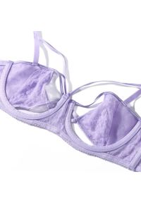 Intica - Komplet bielizny koronkowej ze strapsami regulowanymi Behjat. Kolor: fioletowy. Materiał: koronka. Wzór: paski, koronka #8