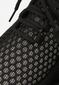 Renee - Czarne Buty Sportowe Sneakersy na Platformie Ozdobionej Tłoczeniem Teliriella. Okazja: na co dzień. Zapięcie: sznurówki. Kolor: czarny. Materiał: jeans. Wzór: aplikacja. Obcas: na platformie #9