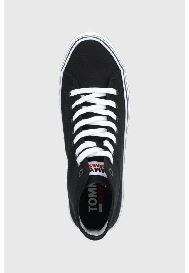 Tommy Jeans trampki męskie kolor czarny. Nosek buta: okrągły. Zapięcie: sznurówki. Kolor: czarny. Materiał: materiał, włókno, guma