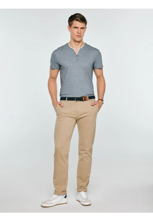 Big-Star - Koszulka męska w drobne paski granatowa Alanso 403. Okazja: na co dzień. Kolor: niebieski. Materiał: dzianina. Wzór: paski. Styl: casual, klasyczny