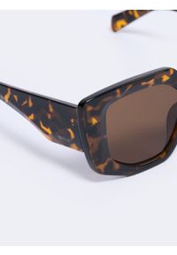 Big-Star - Okulary przeciwsłoneczne damskie brązowe Aroni 803. Kolor: brązowy. Wzór: aplikacja #7