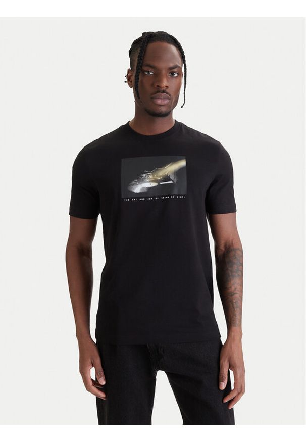 BOSS T-Shirt Dj 50561846 Czarny Regular Fit. Kolor: czarny. Materiał: bawełna