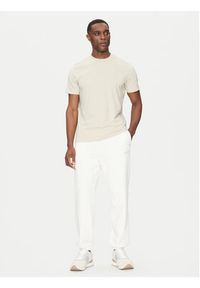 Guess T-Shirt Z2YI11 J1314 Beżowy Regular Fit. Kolor: beżowy. Materiał: bawełna
