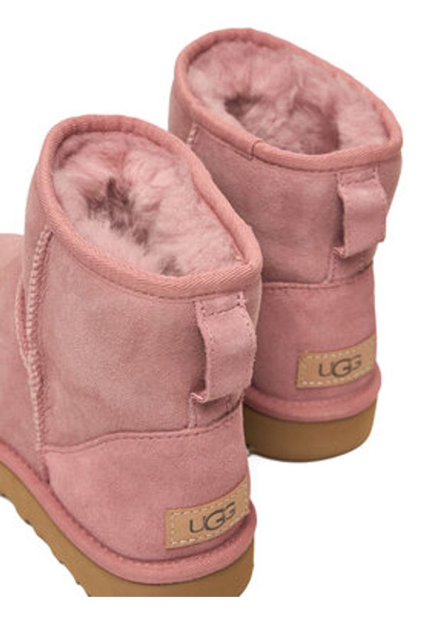 Ugg Śniegowce W Classic Mini II 1016222 Różowy. Kolor: różowy. Materiał: zamsz, skóra