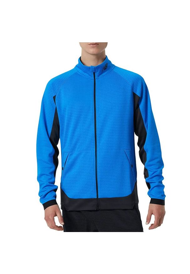 Bluza New Balance MJ21053SBU - niebieska. Kolor: niebieski. Materiał: poliester. Styl: sportowy. Sport: fitness