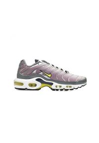 Buty do chodzenia damskie Nike W Air Max Plus. Zapięcie: sznurówki. Kolor: wielokolorowy. Materiał: syntetyk, tkanina, materiał. Szerokość cholewki: normalna. Model: Nike Air Max. Sport: turystyka piesza #1