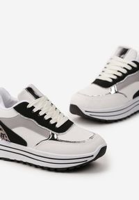 Renee - Białe Sneakersy na Wysokiej Podeszwie z Błyszczącymi Wstawkami Lovana. Kolor: biały. Obcas: na platformie #3