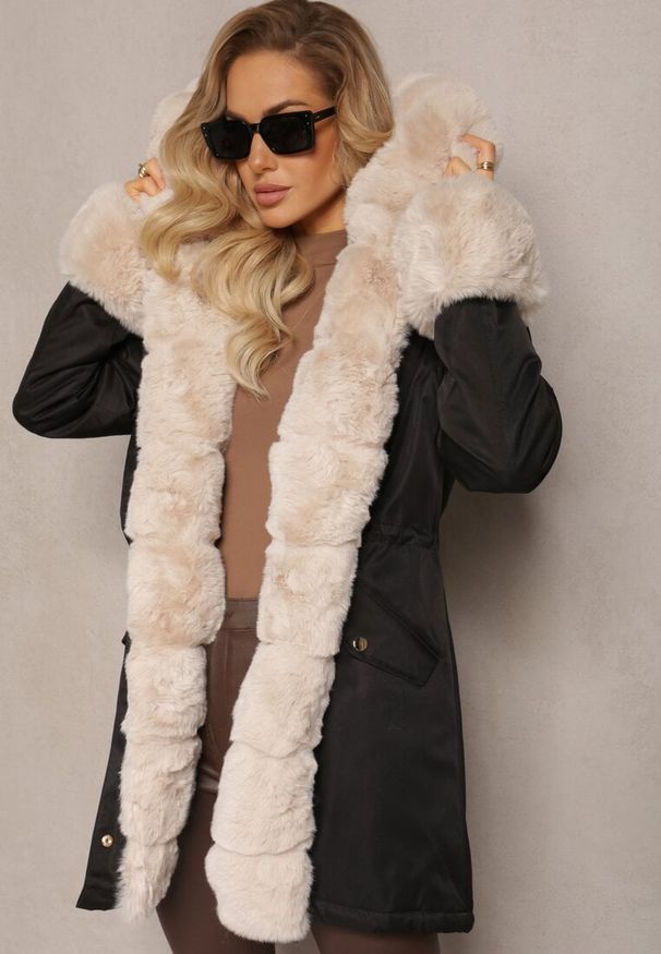 Renee - Czarno-Beżowa Kurtka Parka z Paskiem w Talii i Kapturem z Futerkiem Hizontia. Okazja: na spacer. Typ kołnierza: golf. Kolor: czarny. Materiał: futro