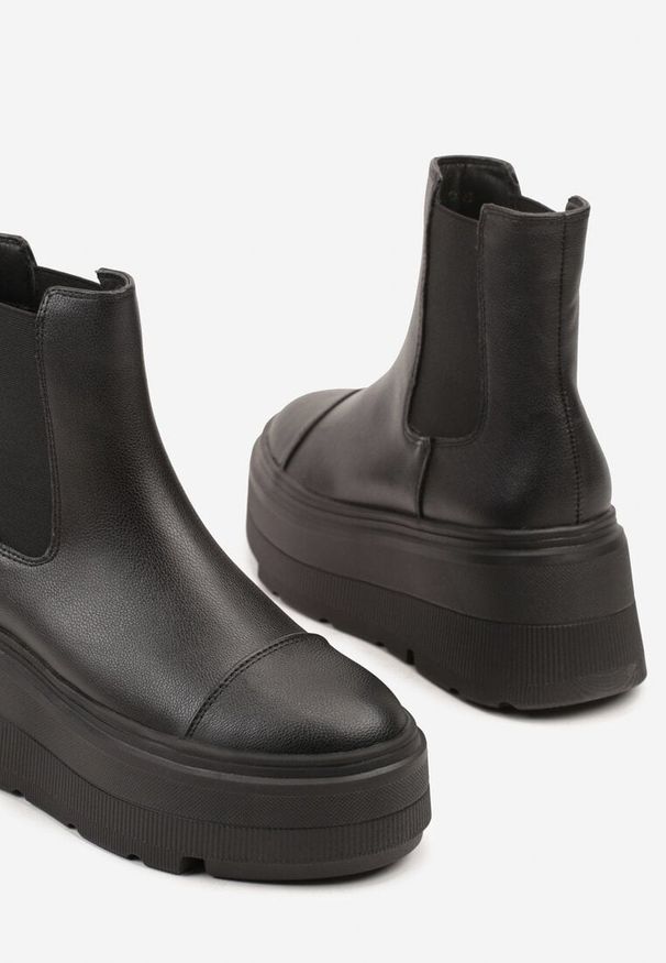 Born2be - Czarne Botki Sztyblety Vices na Grubej Podeszwie Redvire. Kolor: czarny. Materiał: jeans. Szerokość cholewki: normalna. Obcas: na koturnie. Styl: klasyczny