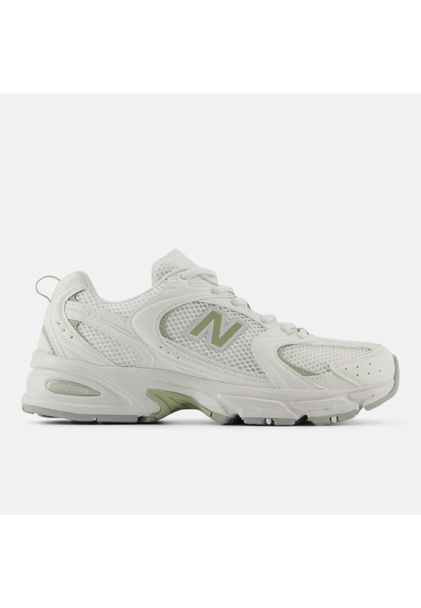 New Balance 530 U530CSC Sneakersy unisex. Okazja: na co dzień. Kolor: kremowy. Materiał: materiał. Szerokość cholewki: normalna. Sezon: lato