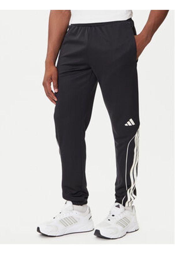 Adidas - adidas Dres 3-Stripes JN1817 Czarny Regular Fit. Kolor: czarny. Materiał: syntetyk