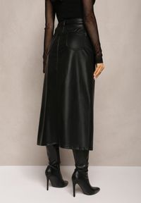 Renee - Czarna Trapezowa Spódnica Maxi z Imitacji Skóry Selariel. Kolor: czarny. Styl: elegancki