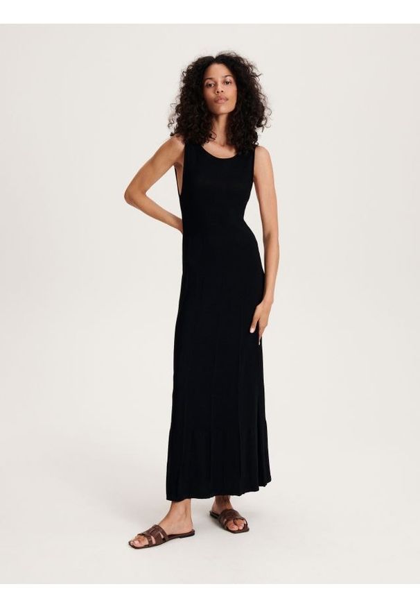 Reserved - Sukienka maxi z wiskozą - czarny. Kolor: czarny. Materiał: wiskoza. Wzór: gładki. Długość: maxi