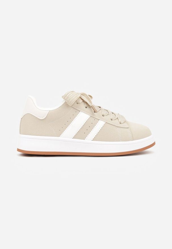 Born2be - Beżowo-Białe Sneakersy z Ozdobnymi Naszywkami z Boku Galdexis. Okazja: do pracy, na co dzień, na spacer. Zapięcie: pasek. Kolor: beżowy. Materiał: jeans. Wzór: aplikacja. Sport: turystyka piesza