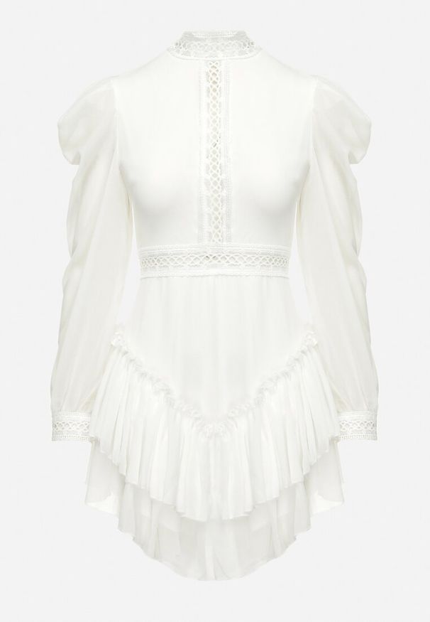 Born2be - Biała Rozkloszowana Sukienka Kombinezon Mini z Falbankami Gilha. Typ kołnierza: kołnierz z falbankami. Kolor: biały. Materiał: koronka. Wzór: aplikacja. Długość: mini