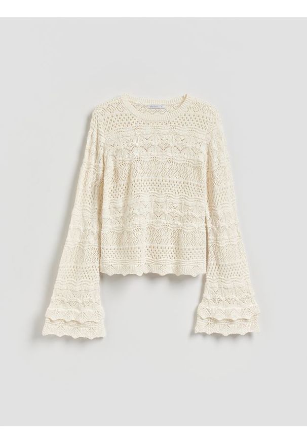 Reserved - Ażurowy sweter z bawełną - kremowy. Kolor: kremowy. Materiał: bawełna. Wzór: ażurowy