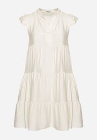 Born2be - Jasnobeżowa Sukienka o Rozkloszowanym Kroju z Dekoltem w Serek Meverina. Okazja: na co dzień. Typ kołnierza: dekolt w serek. Kolor: beżowy. Długość rękawa: krótki rękaw. Wzór: aplikacja. Typ sukienki: proste, rozkloszowane. Styl: elegancki, casual #3