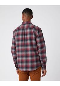 Wrangler - MĘSKA KOSZULA MATERIAŁOWA WRANGLER LS 1PKT SHIRT TAWNY PORT W5A13BX7O. Materiał: materiał #3