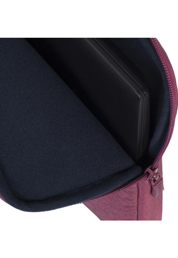 RIVACASE - Etui Rivacase 7703 czerwony. Kolor: czerwony. Materiał: materiał, poliester. Styl: elegancki, młodzieżowy