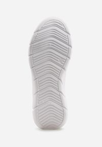 Born2be - Szare Minimalistyczne Buty Sportowe z Siateczki na Tłoczonej Podeszwie Zanera. Okazja: na co dzień, na spacer. Kolor: szary. Materiał: jeans. Szerokość cholewki: normalna. Sport: turystyka piesza, fitness, joga i pilates #3