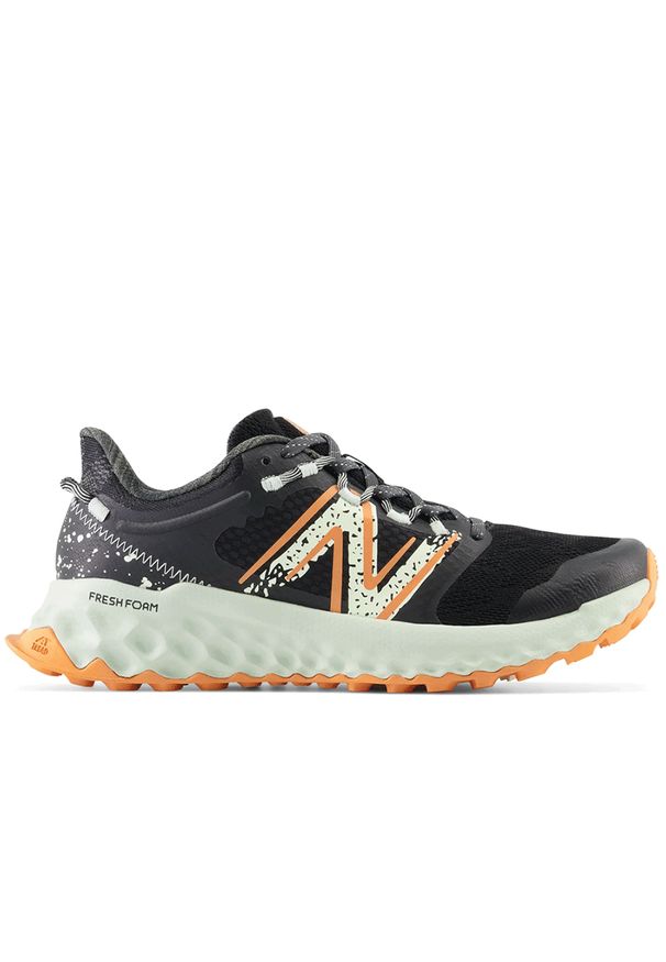 Buty New Balance Fresh Foam Garoé WTGAROC1 - czarne. Okazja: na co dzień. Zapięcie: sznurówki. Kolor: czarny. Materiał: guma, syntetyk, materiał. Szerokość cholewki: normalna. Sport: fitness, bieganie