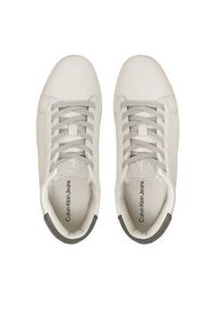 Calvin Klein Jeans Sneakersy YM0YM01164 Biały. Kolor: biały. Materiał: skóra