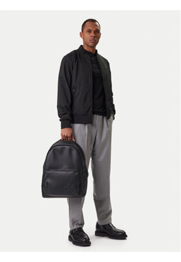 Calvin Klein Plecak Bold Ck Round Backpack LV04D3246G Czarny. Kolor: czarny. Materiał: skóra