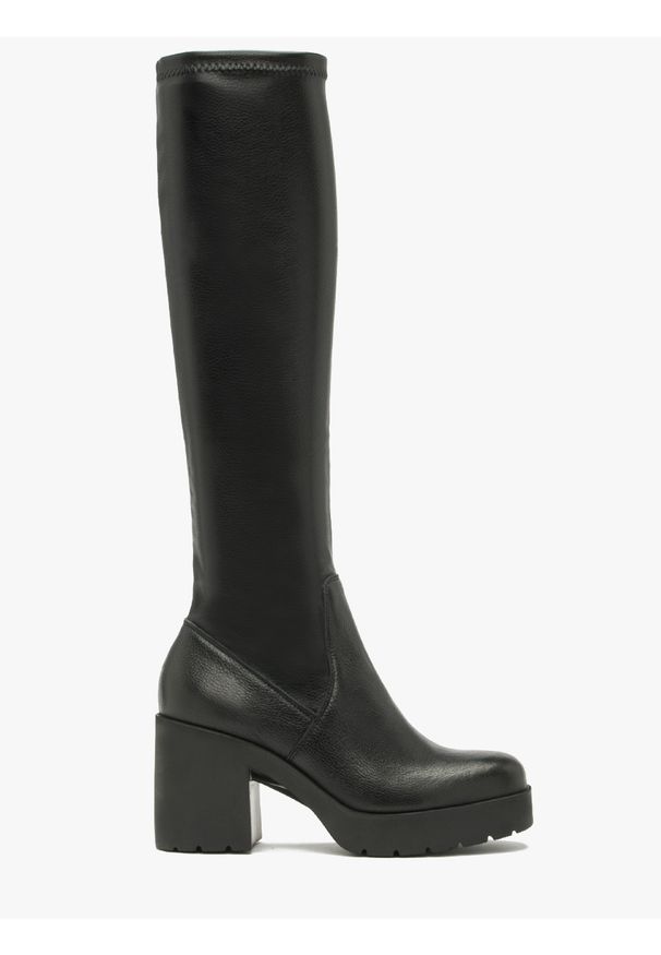 RKO - Czarne kozaki z elastyczną wąską cholewką JOANNA. Zapięcie: zamek. Kolor: czarny. Materiał: skóra. Szerokość cholewki: wąska. Obcas: na obcasie. Styl: street. Wysokość obcasa: średni