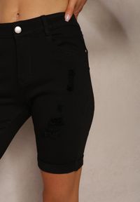 Renee - Czarne Jeansowe Szorty Push-Up z Przetarciami High Waist Namsalin. Stan: podwyższony. Kolor: czarny. Materiał: jeans. Styl: elegancki