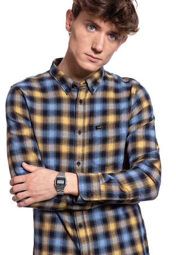 Lee - KOSZULA LEE BUTTON DOWN FROST BLUE L880OMMJ 112123352. Typ kołnierza: button down. Materiał: materiał