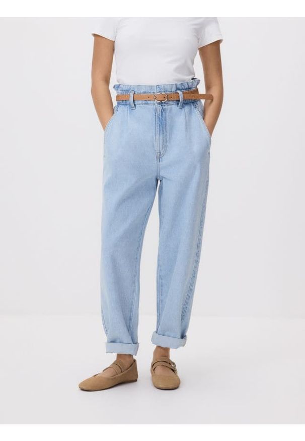 Reserved - Jeansy paperbag - niebieski. Kolor: niebieski