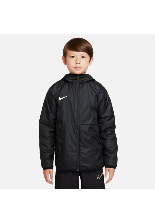 Kurtka uniwersalna męska Nike Team Park 20 Fall JR. Kolor: czarny, biały, wielokolorowy. Materiał: syntetyk. Sport: piłka nożna