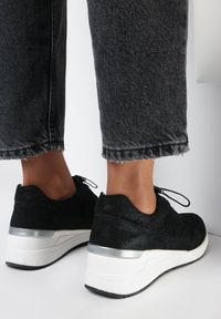 Born2be - Czarne Sneakersy Ureris. Nosek buta: okrągły. Kolor: czarny. Materiał: jeans, zamsz, skóra, guma. Obcas: na płaskiej podeszwie #4