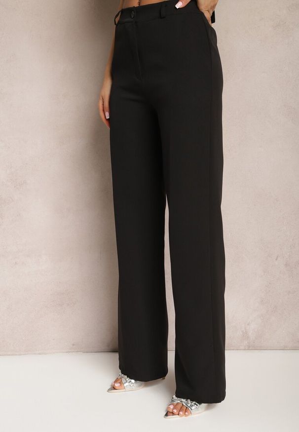 Renee - Czarne Garniturowe Spodnie High Waist z Kieszeniami Blathe. Stan: podwyższony. Kolor: czarny