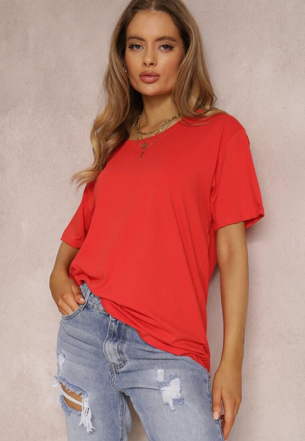 Renee - Czerwony T-shirt Eraela. Kolekcja: plus size. Kolor: czerwony. Materiał: bawełna, tkanina. Długość rękawa: krótki rękaw. Długość: krótkie. Styl: klasyczny