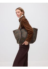 Reserved - Torebka shopper z zawieszką - wielobarwny. Styl: klasyczny