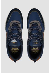 Aeronautica Militare - AERONAUTICA MILITARE Granatowe męskie sneakersy AM23, Rozmiar 44. Okazja: na co dzień. Kolor: niebieski. Materiał: zamsz, tkanina. Wzór: haft, nadruk