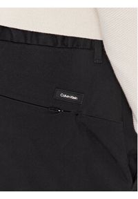 Calvin Klein Chinosy Modern K10K111791 Czarny Tapered Fit. Kolor: czarny. Materiał: bawełna #5