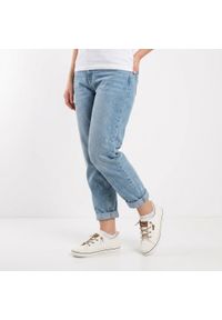 Trampki damskie Lee Cooper, cholewka z materiału tekstylnego wiązanie z przodu sportowy fason, białe, LCW-26-02-4058L SVL-629. Okazja: na co dzień. Zapięcie: sznurówki. Kolor: biały. Materiał: materiał. Szerokość cholewki: normalna. Styl: sportowy #4