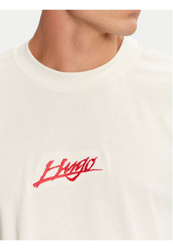 Hugo T-Shirt Dlogotee 50527926 Écru Relaxed Fit. Materiał: bawełna