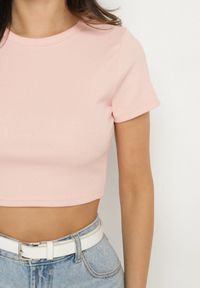 Born2be - Różowy Bawełniany Prążkowany T-shirt Nelzedi. Okazja: na co dzień. Kolor: różowy. Materiał: bawełna, prążkowany. Styl: elegancki, casual #3