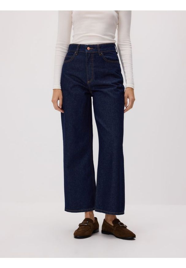 Reserved - Jeansy culotte - granatowy. Kolor: niebieski