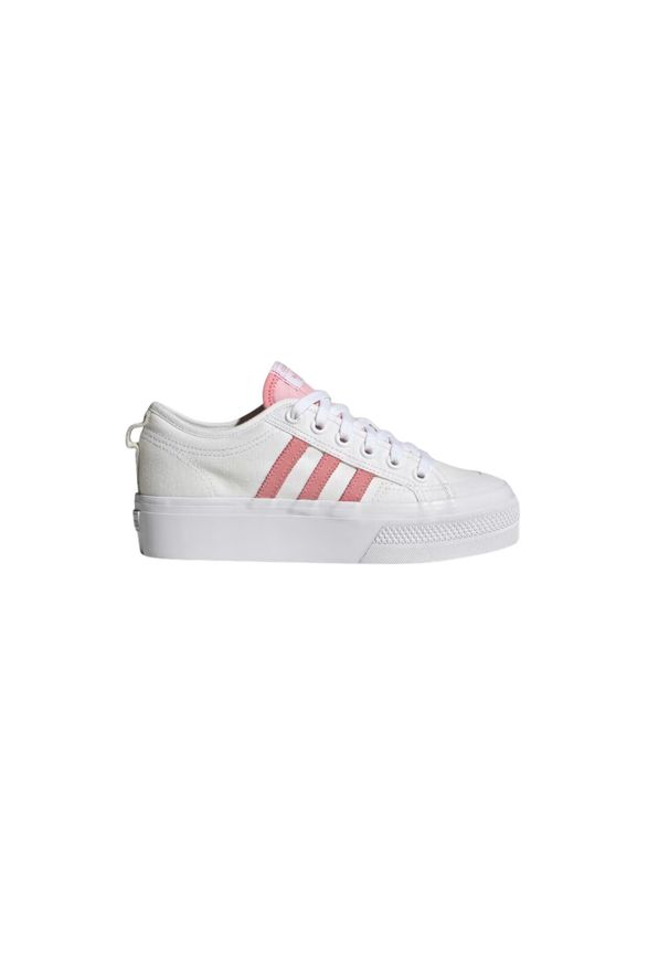 Buty do chodzenia Adidas Nizza na platformie. Kolor: biały. Obcas: na platformie. Sport: turystyka piesza