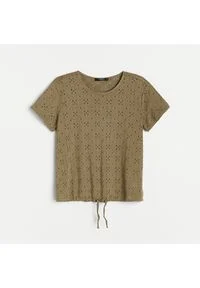 Reserved - Ażurowy t-shirt - Khaki. Kolor: brązowy. Wzór: ażurowy #1