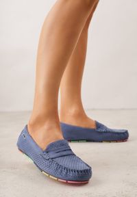Born2be - Niebieskie Ażurowe Mokasyny ze Skórzaną Wkładką Ozdobione Przeszyciami Sylilise. Okazja: na co dzień. Kolor: niebieski. Materiał: skóra. Wzór: ażurowy, aplikacja. Styl: casual, klasyczny #9