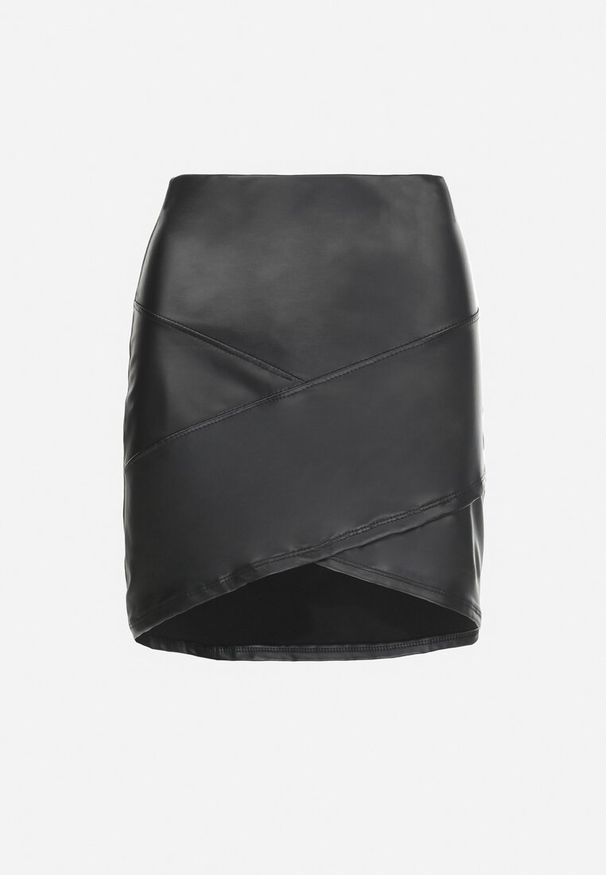Born2be - Czarna Spódnica Dopasowana z Imitacji Skóry Ceni. Okazja: na co dzień. Kolor: czarny. Materiał: skóra. Styl: casual, elegancki