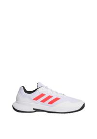 Adidas - Gamecourt 2.0 Tennis Shoes. Kolor: wielokolorowy, biały, czerwony, czarny. Materiał: materiał. Sport: tenis #1