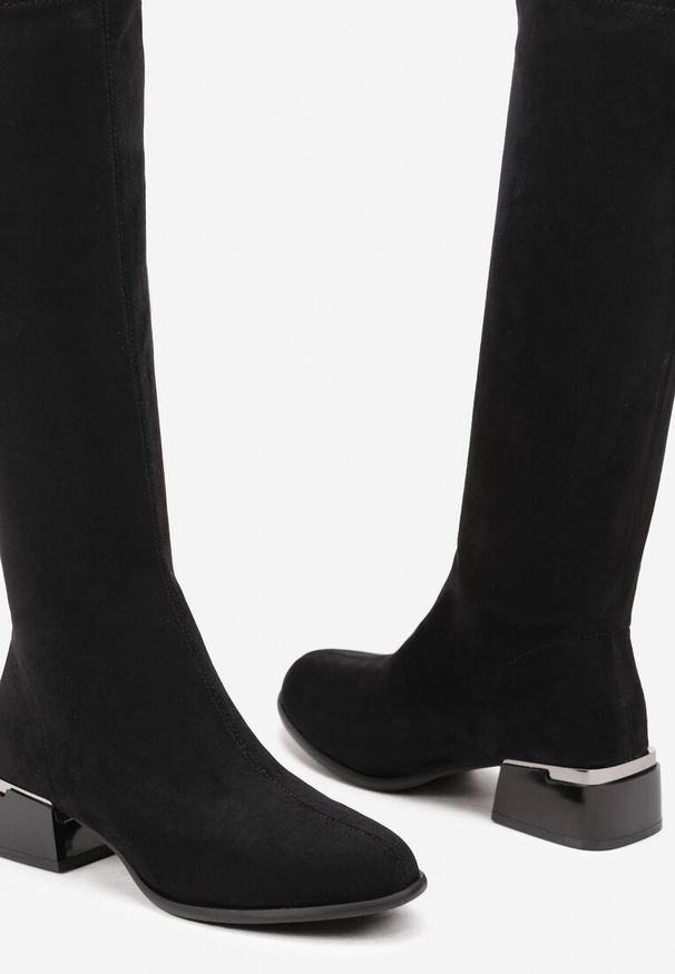 Born2be - Czarne Kozaki na Obcasie z Metaliczną Wstawką Asbila. Okazja: na co dzień. Zapięcie: zamek. Kolor: czarny. Materiał: jeans. Obcas: na obcasie. Styl: casual, klasyczny. Wysokość obcasa: średni