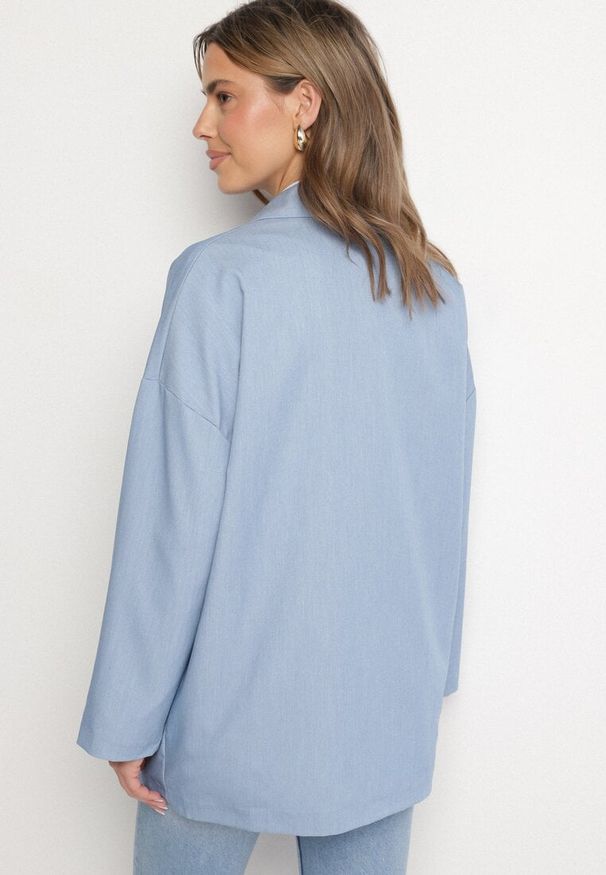 Born2be - Niebieska Pudełkowa Marynarka z Wiskozą o Dwurzędowym Kroju Stellisa. Okazja: na co dzień. Kolor: niebieski. Materiał: wiskoza. Styl: casual, klasyczny