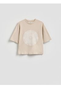 Reserved - Bawełniany t-shirt z nadrukiem - beżowy. Kolor: beżowy. Materiał: bawełna. Wzór: nadruk